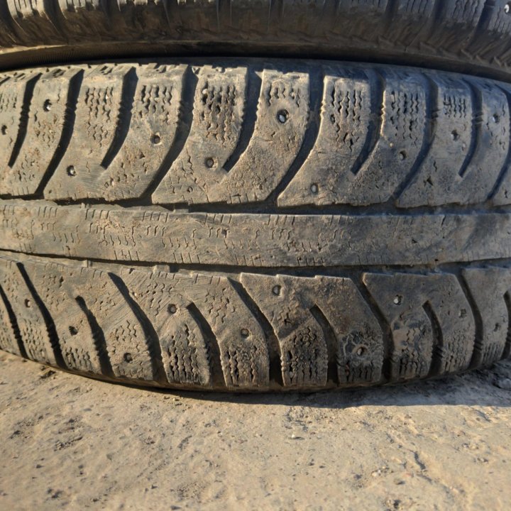 Bridgestone Ice Cruiser 7000, 185/60/14 пара