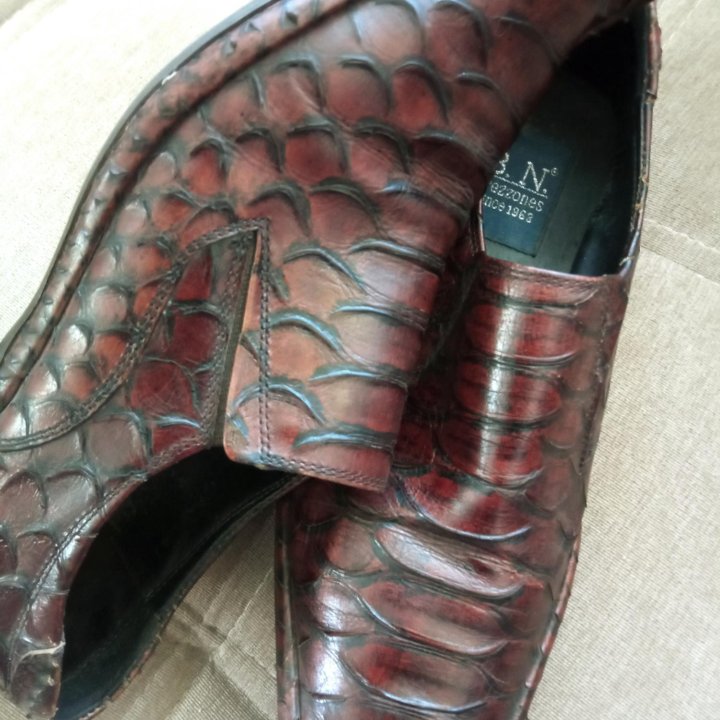 Туфли мужские из крокодила Бразилии