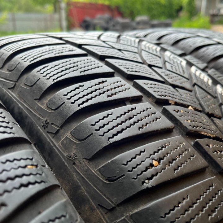 Зима Goodyear UltraGrip Ice SUV GEN-1 235/50 R18