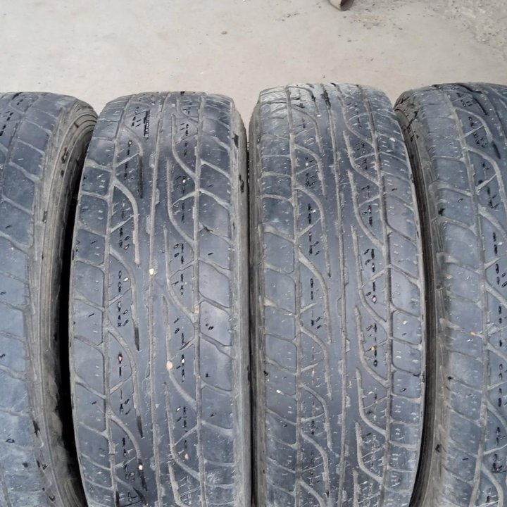 Летние шины 215-75-15 Dunlop