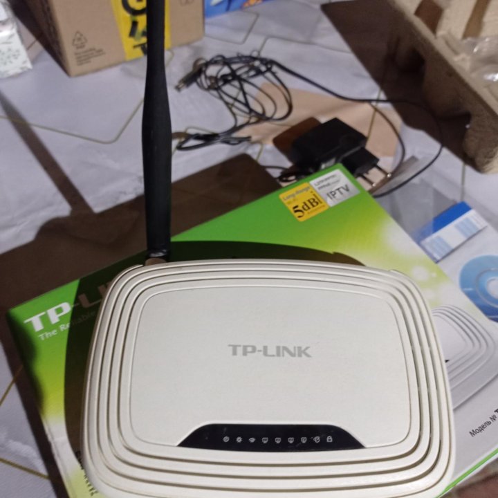 Роутер TP-LINK Модель TL-WR740N