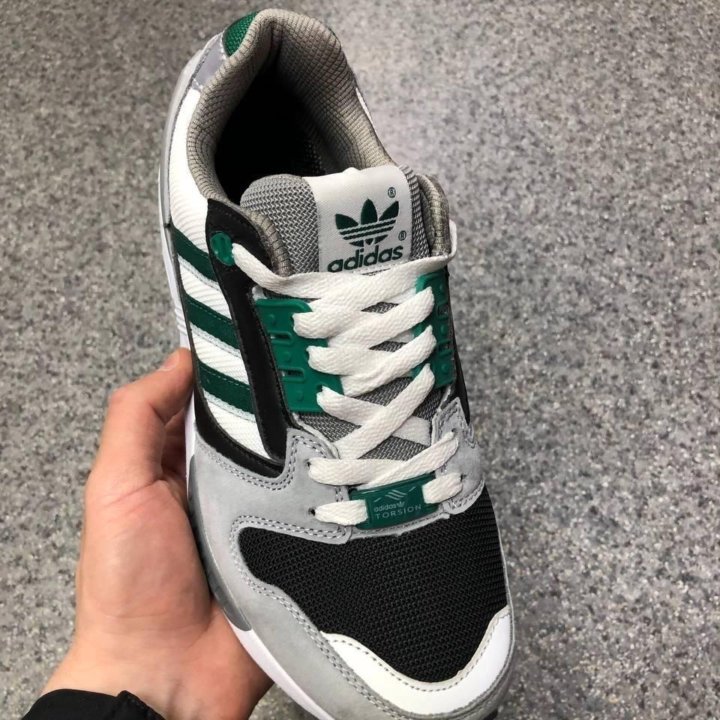 Кроссовки adidas torsion