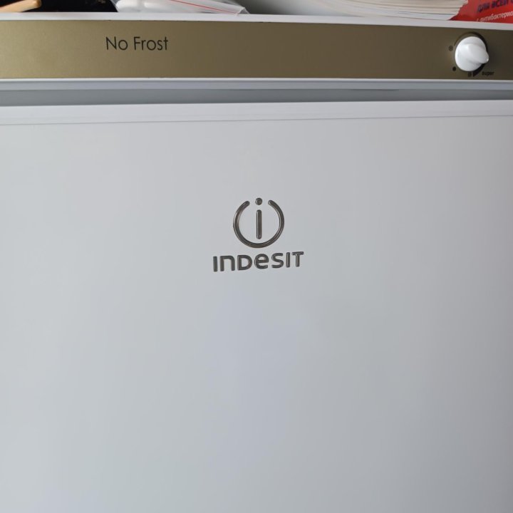 Морозильная камера INDESIT