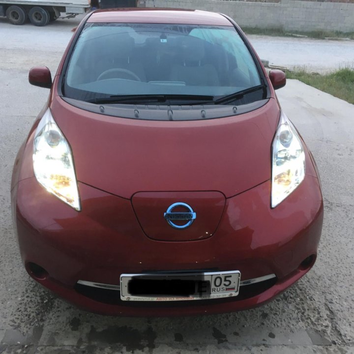 Nissan Leaf, 2012