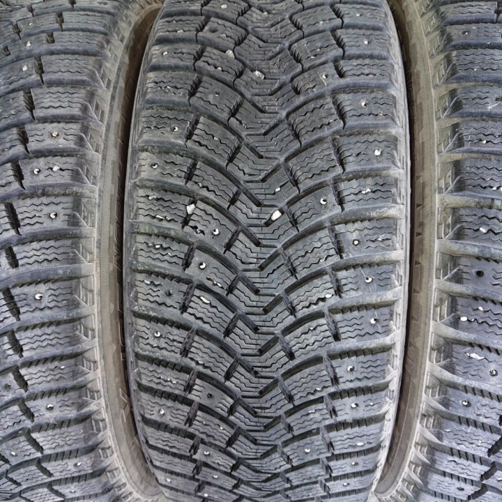 Зимние шины MICHELIN 235/55 17