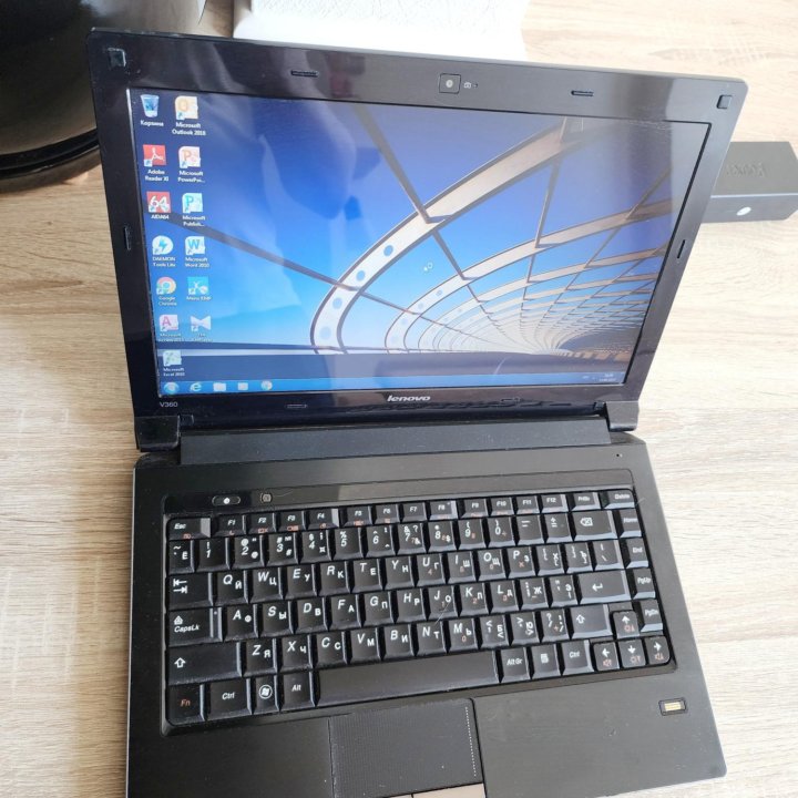 Lenovo V360, core i3, 2 видеокарты, SSD