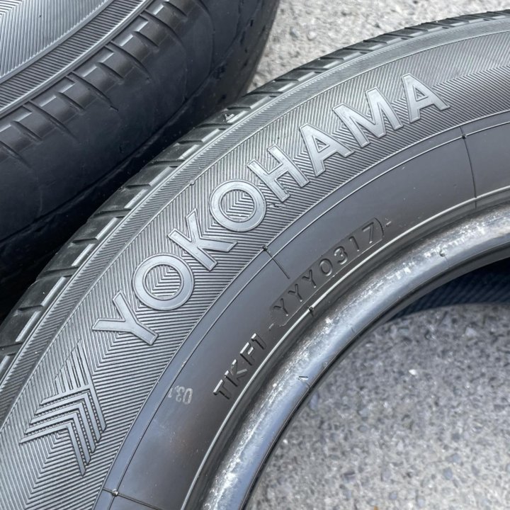 Покрышки Yokohama BluEarth E70. 215/60/16