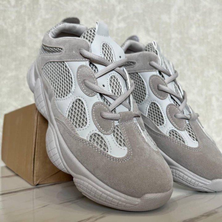 Кроссовки Adidas Yeezy boost 500