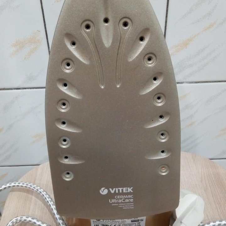 Утюг vitek