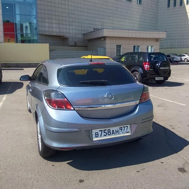 Opel Astra, 2008