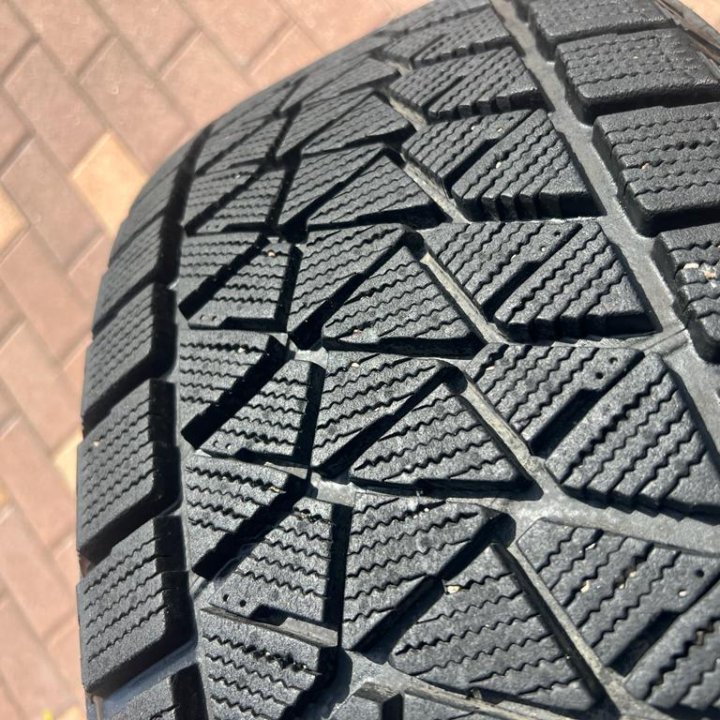 Продам шины Bridgestone Blizzak DM-V2 265/60 R18