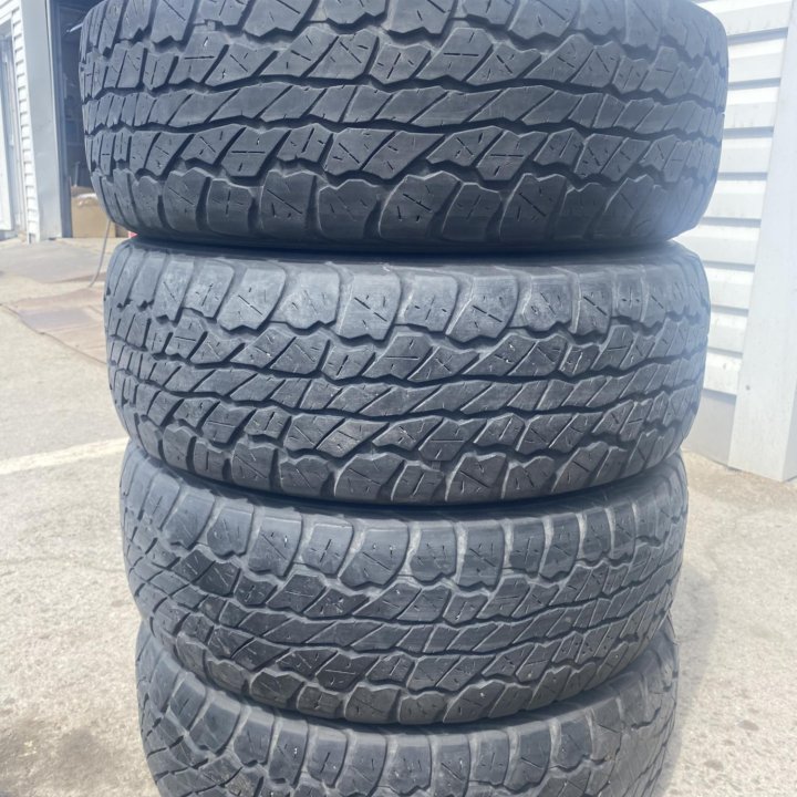 235/60/16 Dunlop грязь