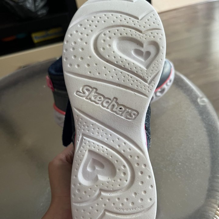 Демисезонные ботинки Skechers