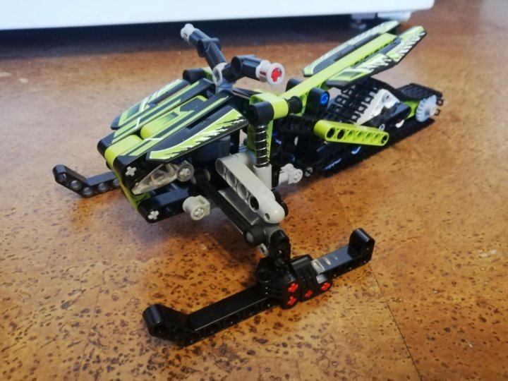 lego technic 42021