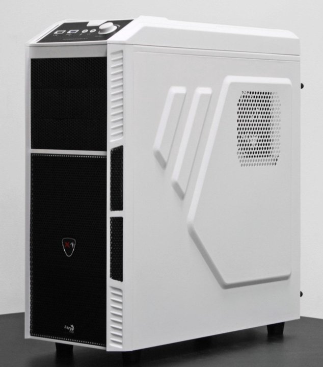 Aerocool one white. Корпус AEROCOOL XPREDATOR x1. Корпус XPREDATOR x1. AEROCOOL XPREDATOR White Edition. Компьютерный корпус AEROCOOL XPREDATOR x1 White.