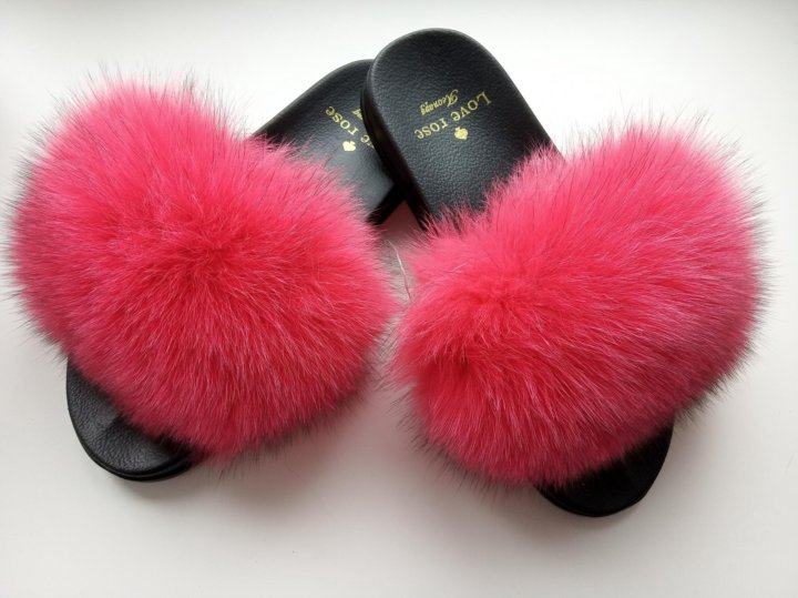 Шлёпки с мехом. Шлепки с черным мехом. Тапочки с песцом. Тапочки с натуральным мехом. Тапочки из норки и финского песца.