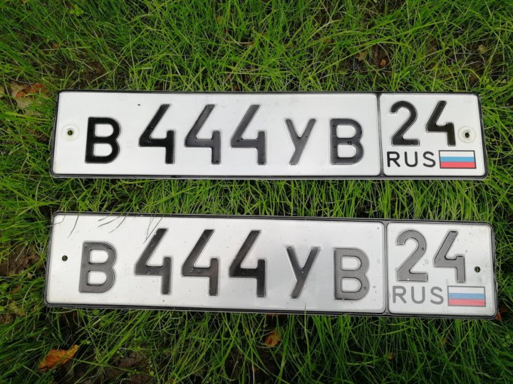Автомобильный номер 444. Гос номер 444. Номер автомобиля. 444 на машине значение. 444 на машине значение.