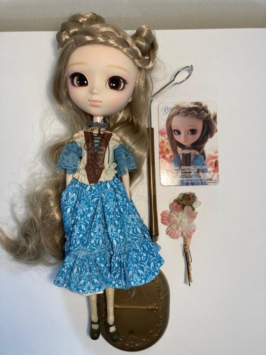 Pullip Hino 5 000 28 2020