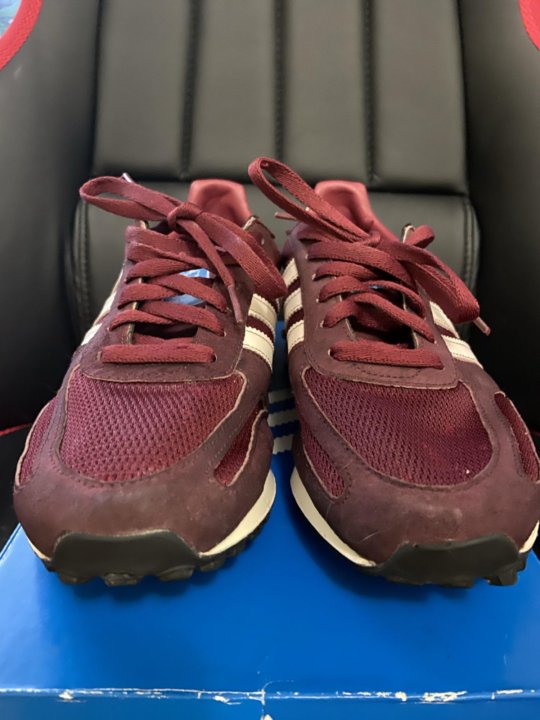 adidas la trainer og red