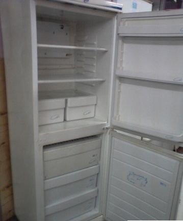 Холодильник позис супер фрост. Холодильник pozis super frost 2. Холодильник позис супер фрост. Холодильник pozis 1. Холодильник позис двухкамерный высотой 145.