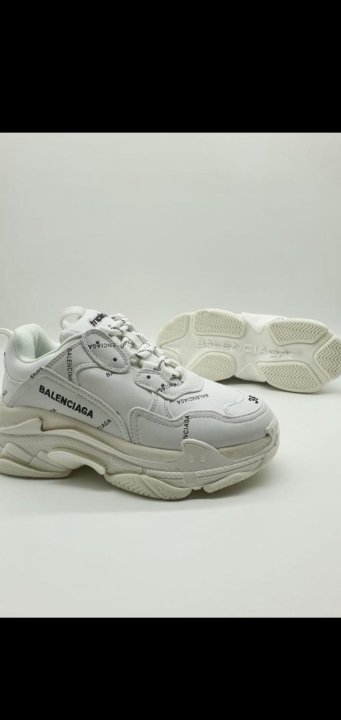 Кроссовки Balenciaga Triple s белые