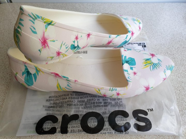 crocs 2 for 75