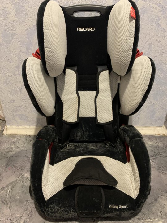 Детское кресло автомобильное recaro young sport