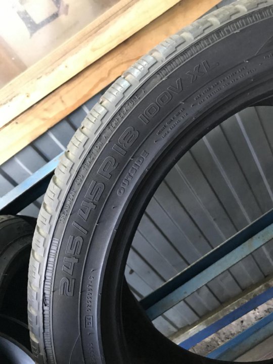 Резина нокиан 18. Nokian Tyres WR 245 45 18. Зимняя резина 245/45 r18 Nokian. Резину на 18 245 45 в Тюмени б у.