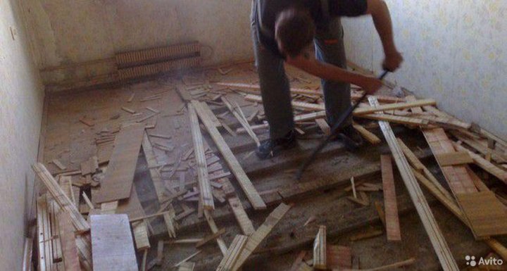Пол на старые лаги. Демонтаж деревянного пола в хрущевке. Конструктивная схема дощатого пола. Простильные полы что это такое. Разборка простильных полов.