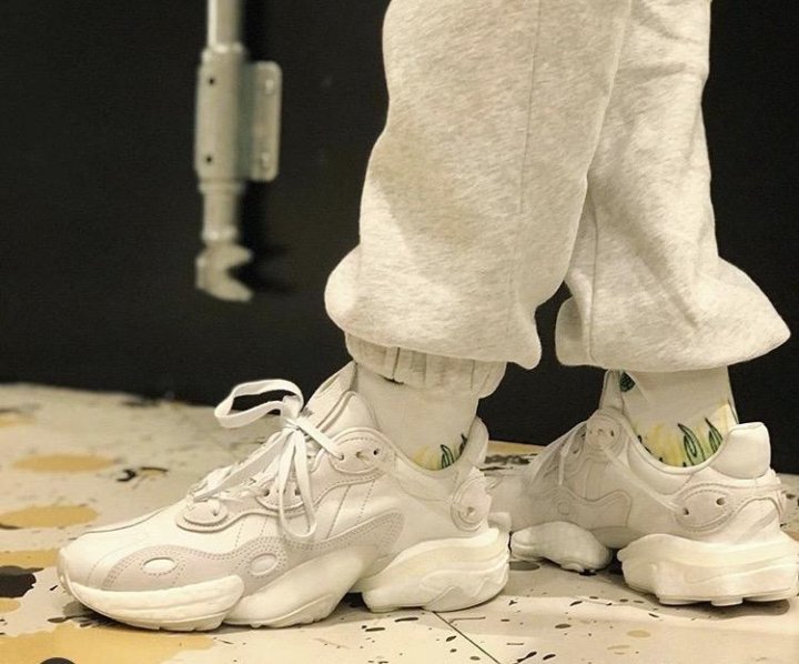 adidas torsion leather