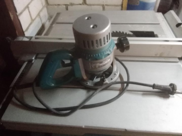 Макита бу авито. Фрезер Makita 3601b. Makita 3601b. Пластина основания Makita для фрезера 3612c. Установка фрезера Makita 3612c в стол