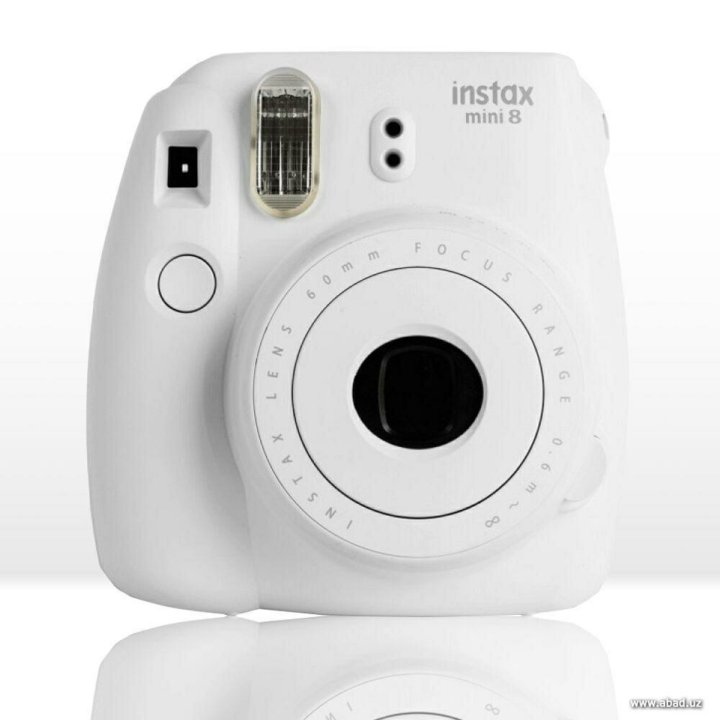 Instax mini 11 white. Фотоаппарат Fujifilm Instax Mini 8. Инстакс мини белый. Инстакс мини 8 белый. Instax Mini monochrome.