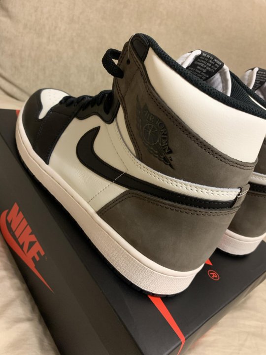 aj1 mocha 2021
