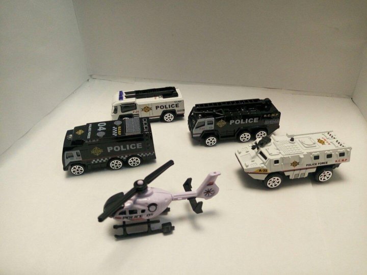 mashiny inercionnye modelki kupit v