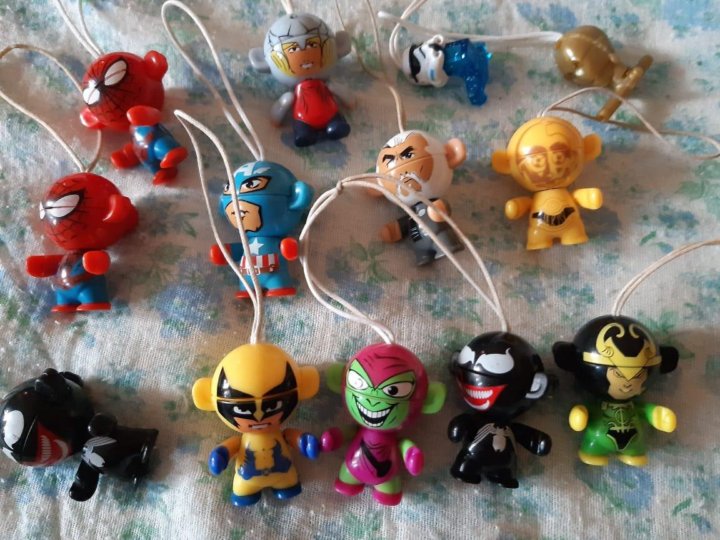 Kinder surprise superhero toys on sale