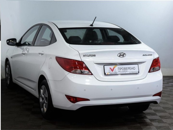 Аренда авто с выкупом краснодар. Hyundai Solaris 2014 2017 i Рестайлинг белый