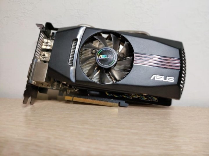 Geforce 7700. Видеокарта Radeon 7700. AMD 7700 видеокарта. ASUS 7700. RX 7700 видеокарта.