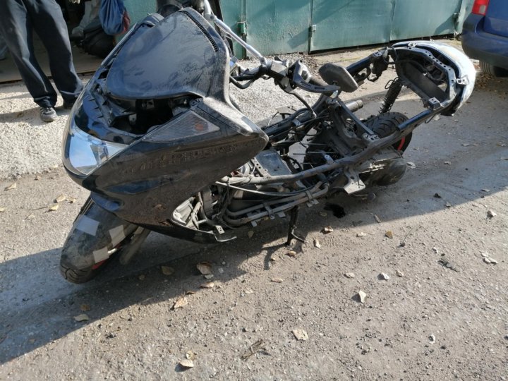 Yamaha разбор. Запчасти ямаха разбор. Разборка yamaha jog 3 kj. Ямаха majesty 250. Yamaha sw012 разборка.