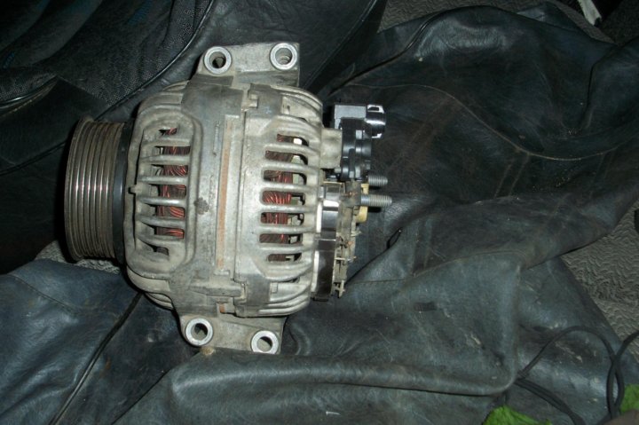Как снять щетки на генераторе daf 105