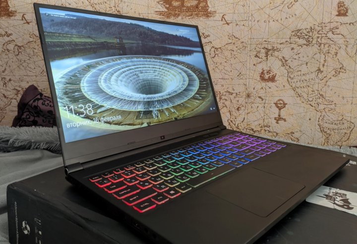 HASEE 生き返ら i7-9750H 1660TI