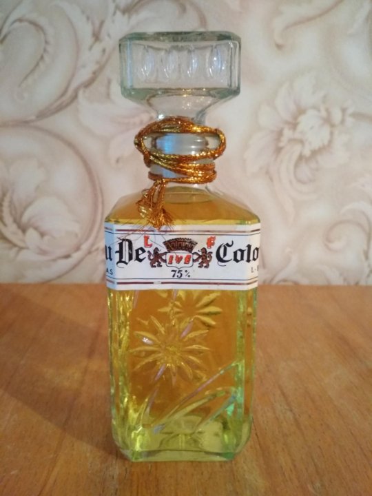 Одеколон в самолете. Одеколон ive Eau de Cologne. Сирийский одеколон ive Eau de Cologne.