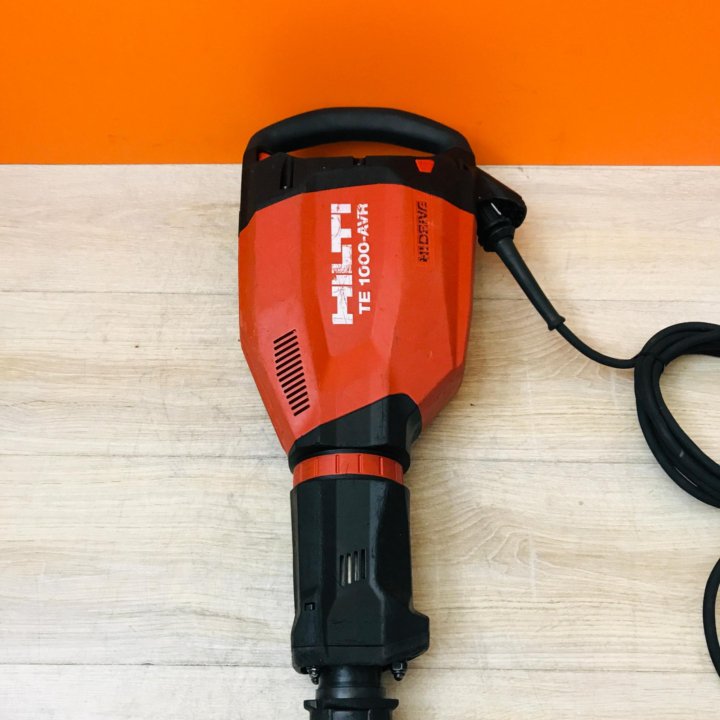 Te 1000. Отбойный молоток te 1000-AVR. Hilti te 1000-AVR. Болгарка Hilti. Бур на отбойный молоток Hilti.