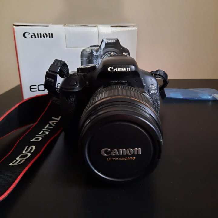 Eos 600d объективы. Плащ в комплекте фотоаппаратом Canon 600d.