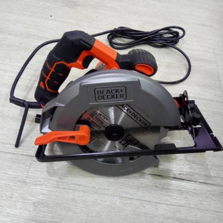 Блэк пил. Дисковая пила Black+Decker cs1550. Пила циркулярная Black Decker cs1550. Дисковая пила Black+Decker cs1500. Пила дисковая (1500вт, 190мм) Black+Decker, cs1550.