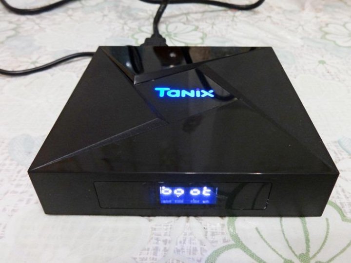 Tanix w2 ultra. Tanix tx9 Pro. Smart TV Box tx9 Pro. Tanix tx9s светодиод. Tanix w2 4/32.