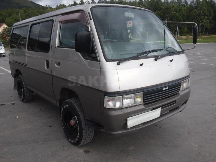 Nissan Caravan 24