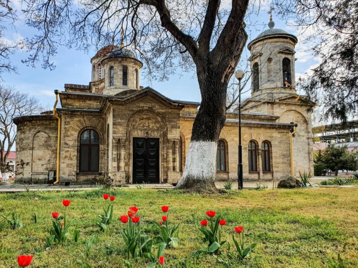 Керчь церковь льва толстого фото Квартира, 1 комната, 32 м² - купить в Керчи, цена 2 000 руб., дата размещения: 0