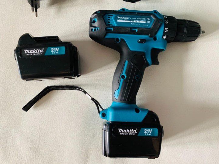 Шуруповерт макита 9 ампер. Makita 21v шуруповерт. шуруповёрт 21 вольт. аккумулятор макита 21v. dbc makita 21.