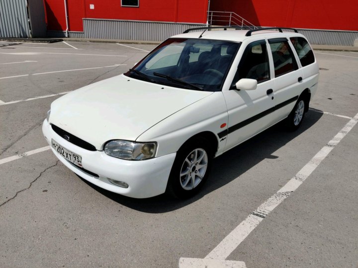 Купить Автомобиль Форд Эскорт