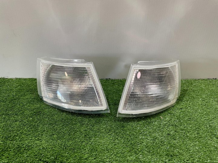 Белые поворотники ваз. Повторитель поворота 2114. Белые поворотники 2114. Стекло поворотника 2107. Указатель поворота фары 2110 левый белый киржач.